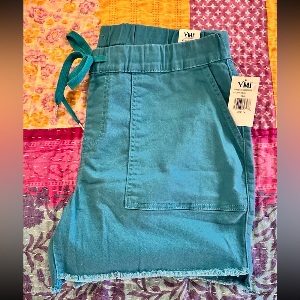 Teal YMI jogger shorts, size 1X, cute and comfy! Brand new with tags!